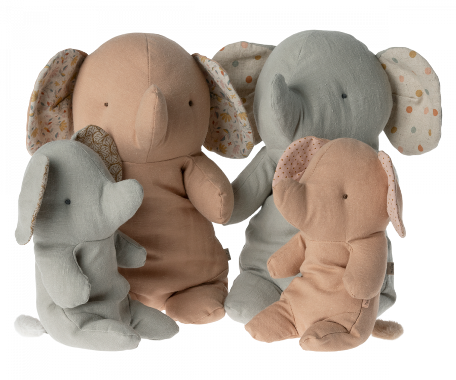 Small Elephant - Rose