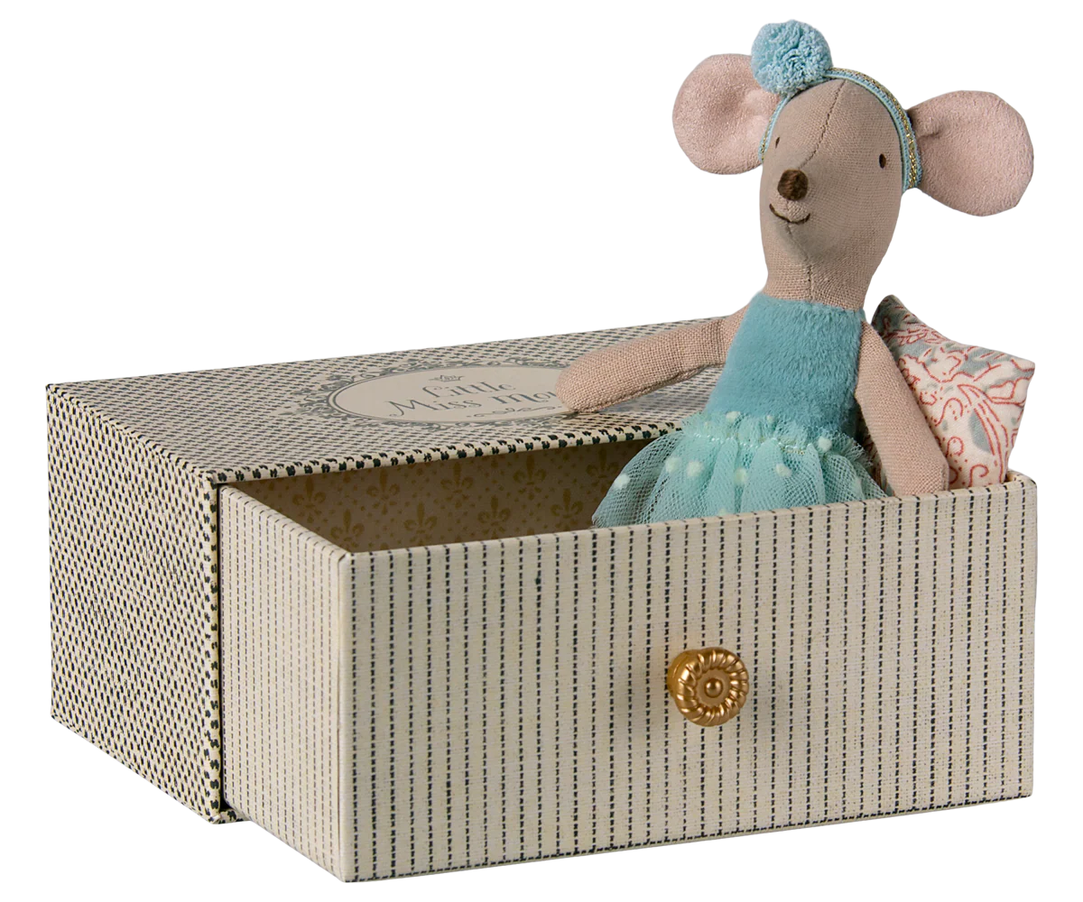 Dance Mouse in Daybed, Little Sister Blue