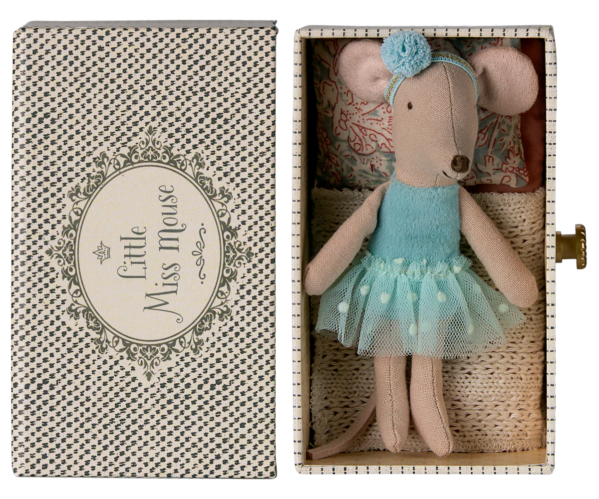 Dance Mouse in Daybed, Little Sister Blue