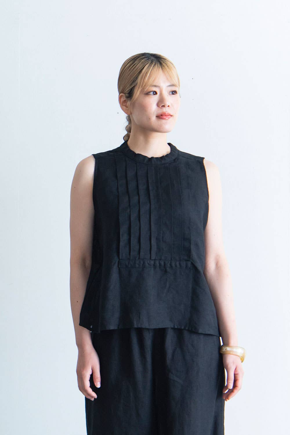 トップス Andmary Lindsay logo tops black ASYMMETRIC TOP IN BLACK 2.0 – LAGOM