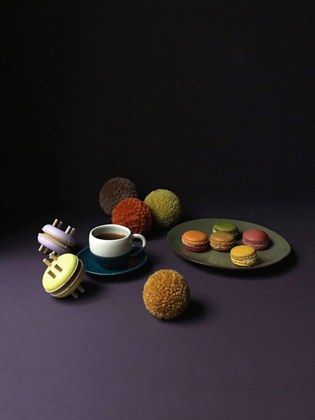 Macaron Pom Maker – Pistachio - Small Size