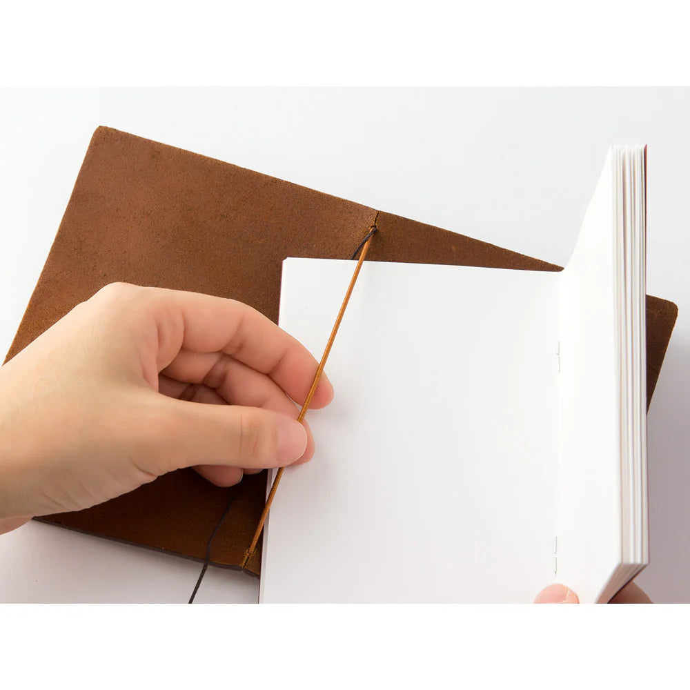 Traveler&#39;s Journal Passport : Camel