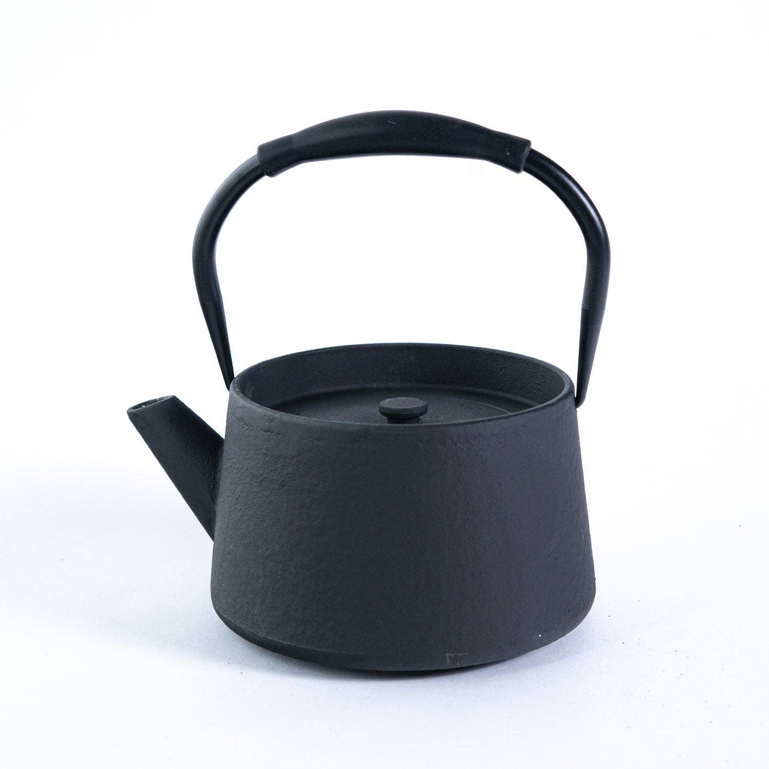 Modern Cast Iron Tea Pot - Black 33oz
