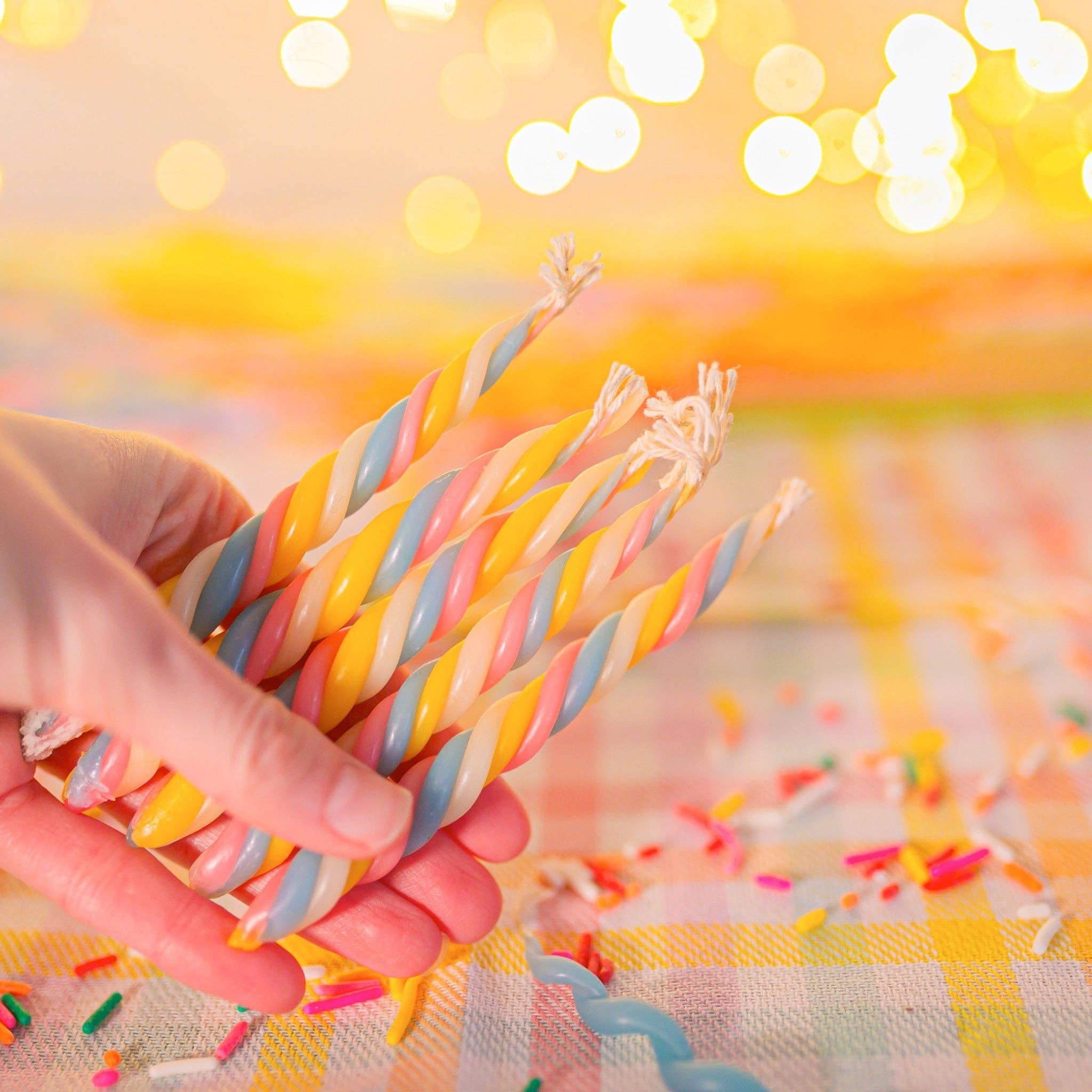 Twisted Marshmallow Candles - Thumbnail 3