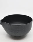 Yukiakari Katakuchi Matcha Bowl With Spout - Kuro Matte