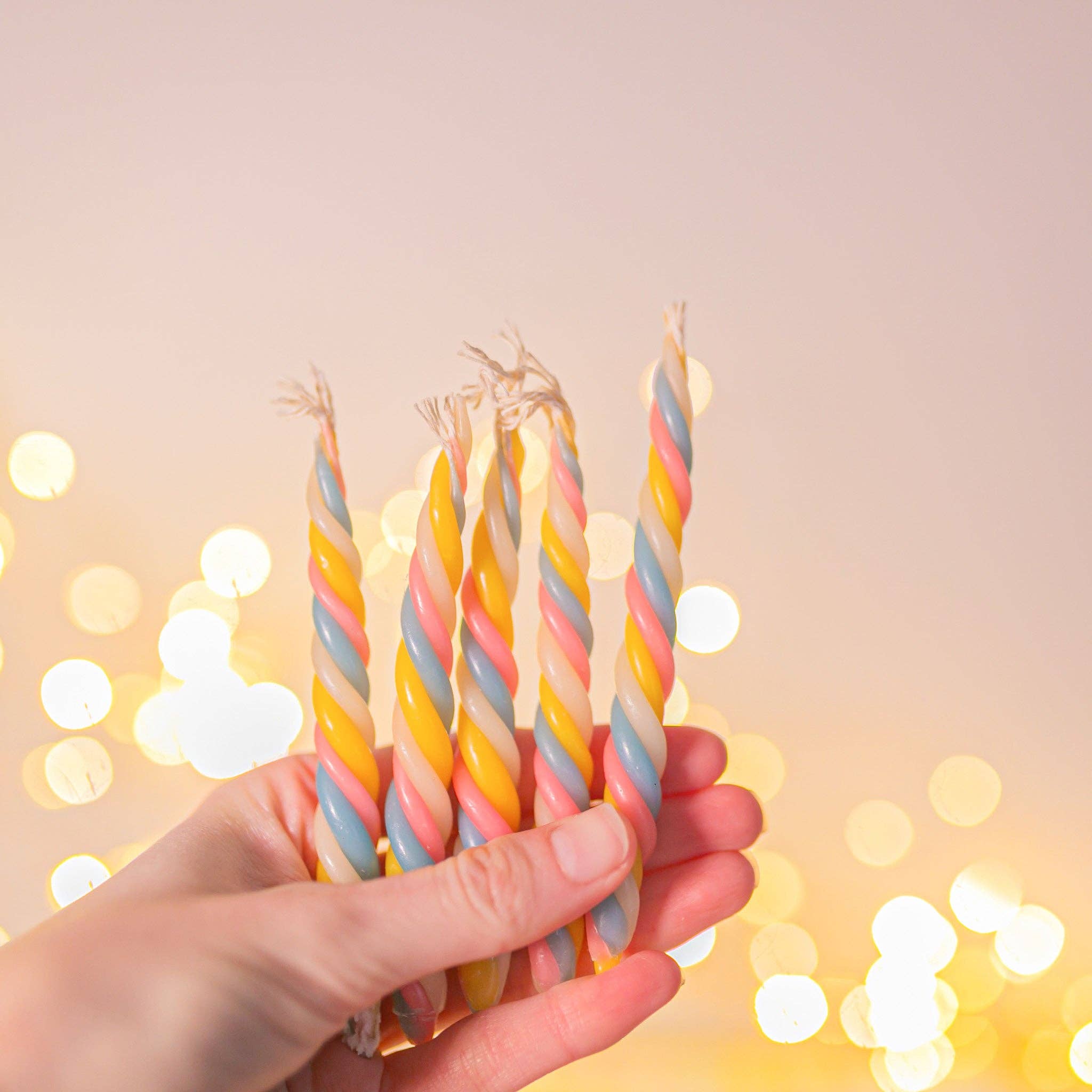 Twisted Marshmallow Candles - Thumbnail 4