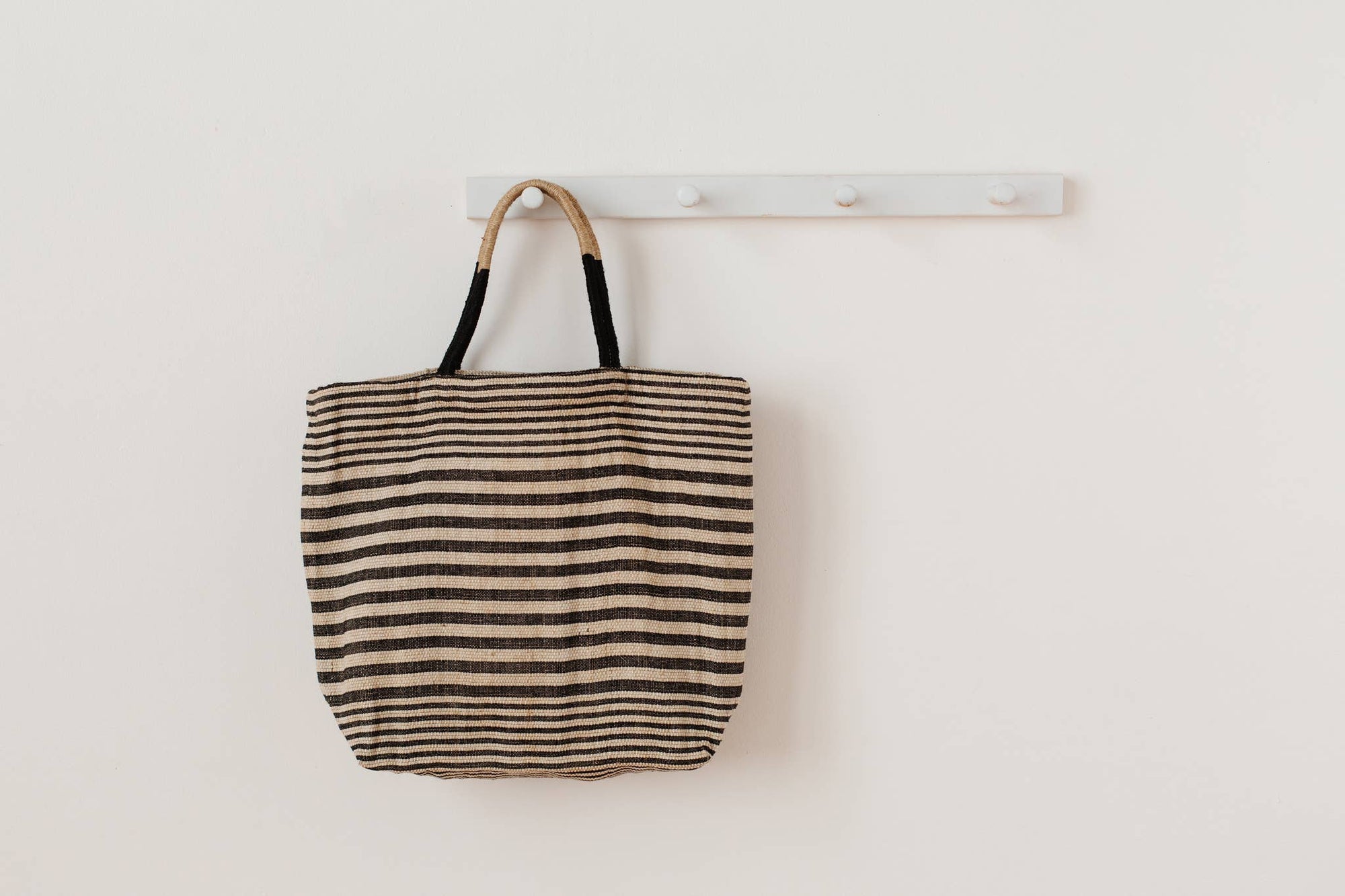 Paloma Tote / Black Stripe