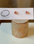EL026-19 White/Red Resin Studs