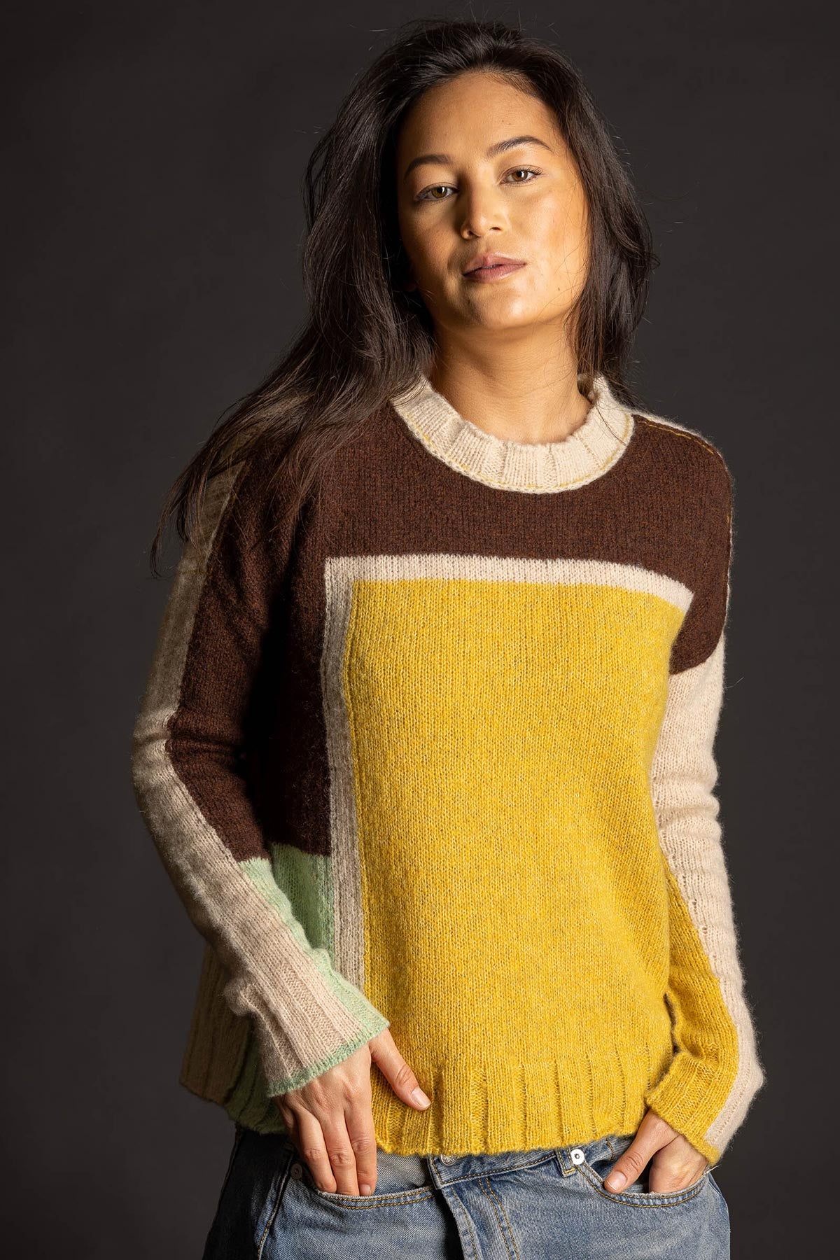 Dreamy Cashmere Block Crew - Beige/Turmeric