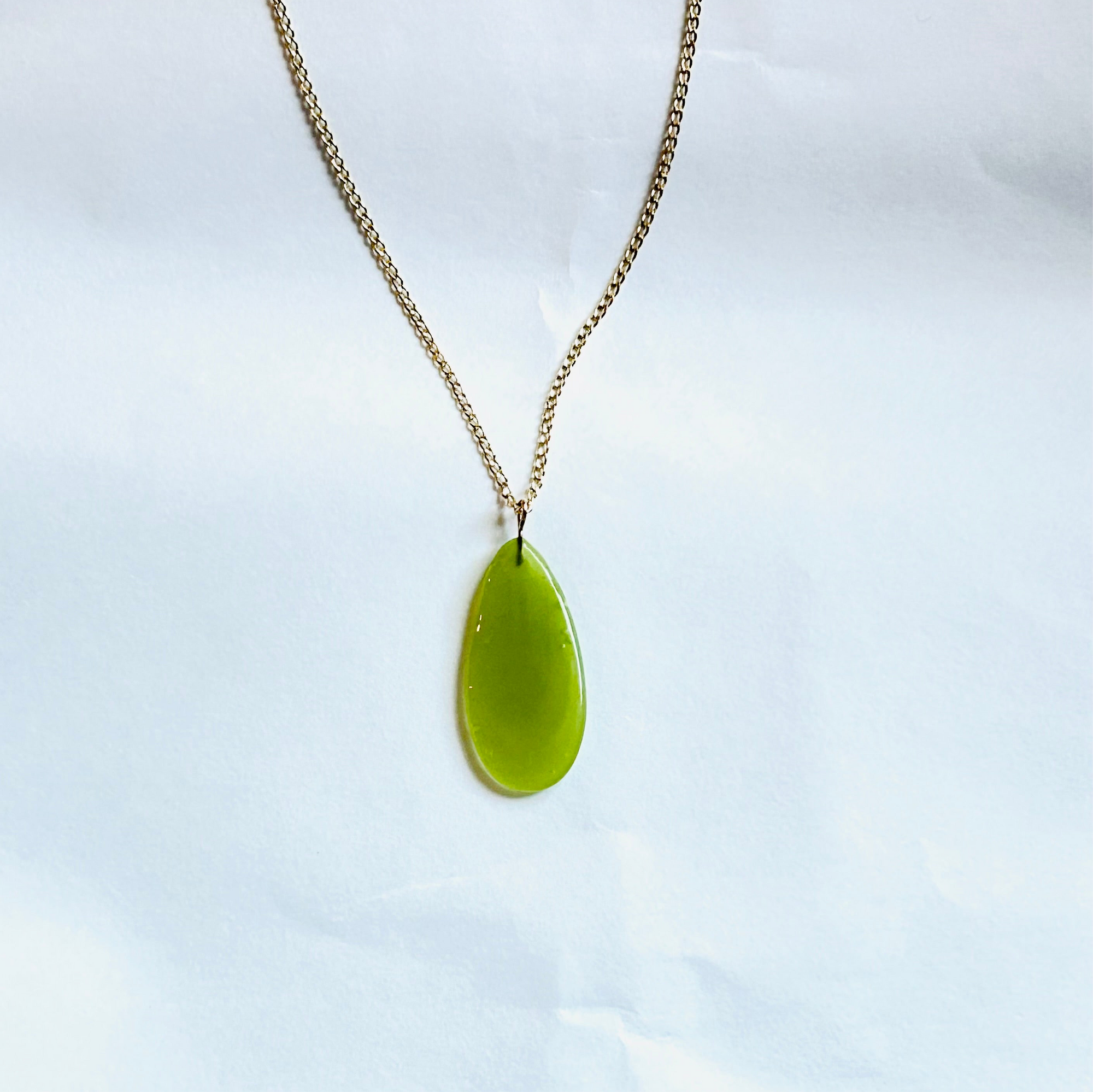 Thumbprint Single Necklace GF MOSS Light