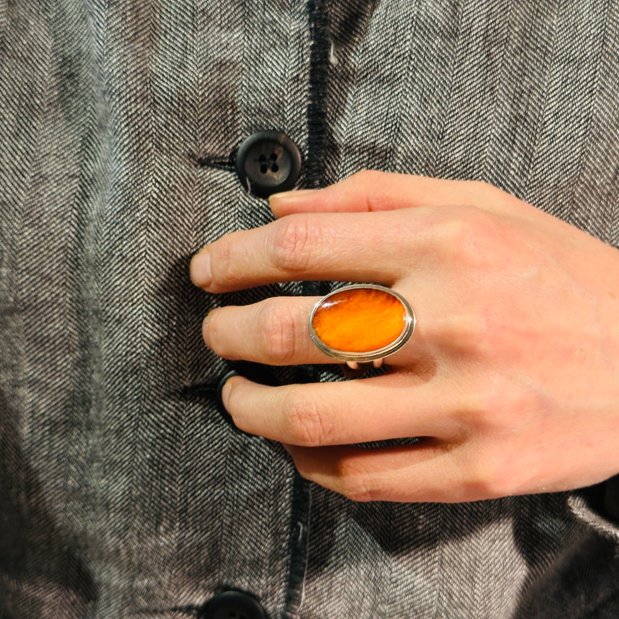 Spiney Oyster Shell Ring - Oval size 7