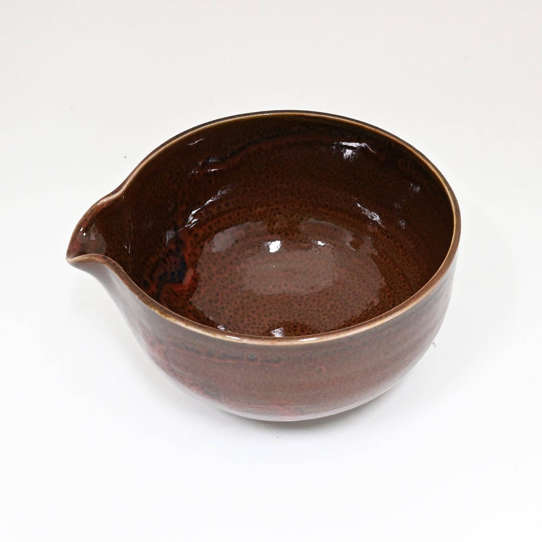 Yukiakari Katakuchi Matcha Bowl With Spout - Yuzu Aka