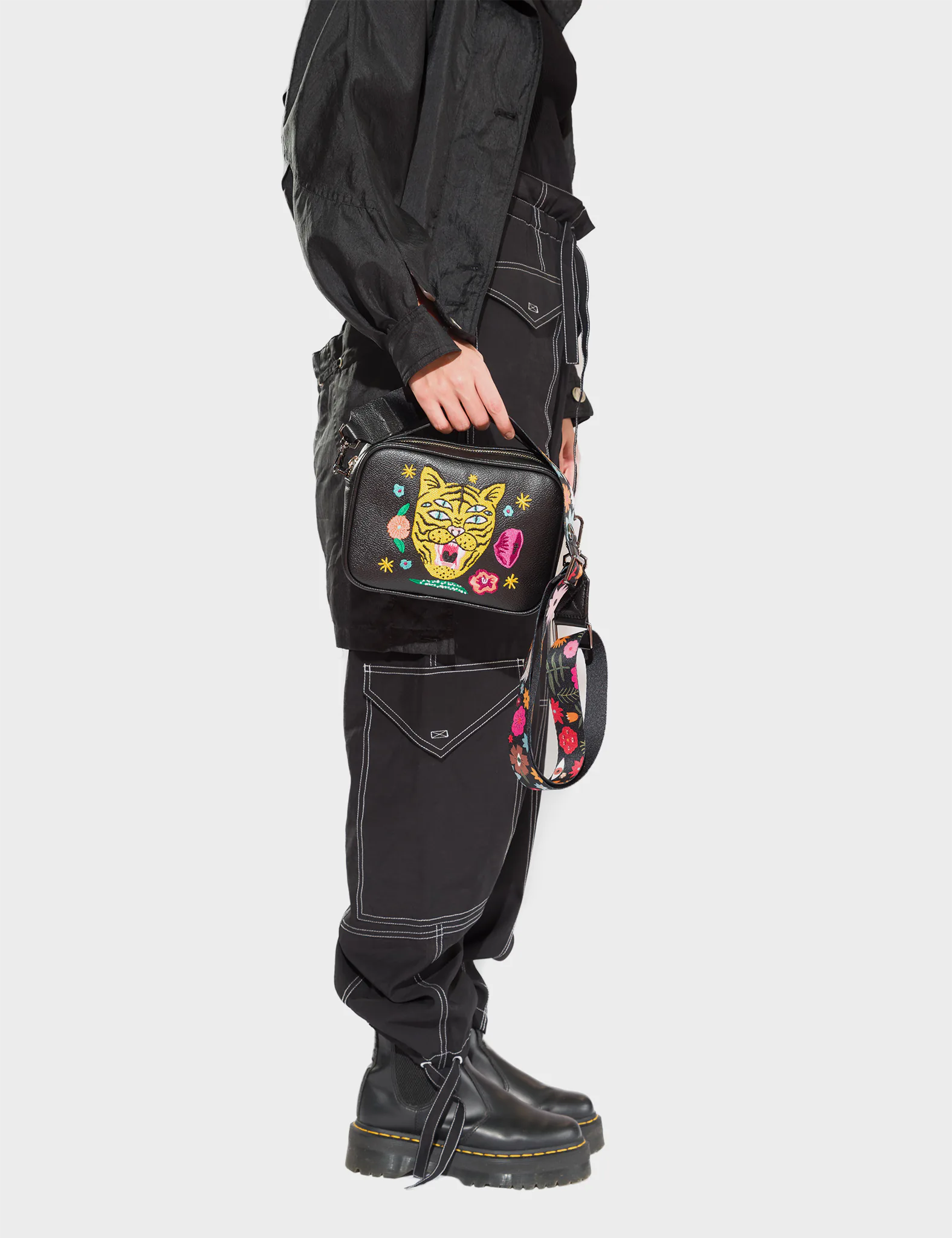 Verto Black Leather Crossbody Bag - Happy Tiger Embroidery