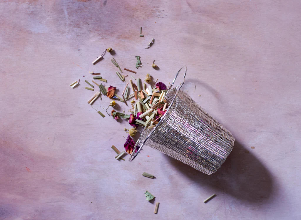 Handwoven Tea Basket - Thumbnail 2